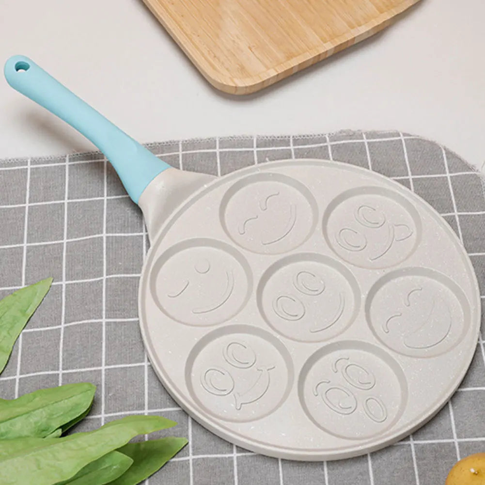 7/4 Cup Smiley Face Pancake Pan 100% Non-stick Griddle Pancake Maker Pancake Crepe Frying Pan Griddle Mini Pancakes Maker