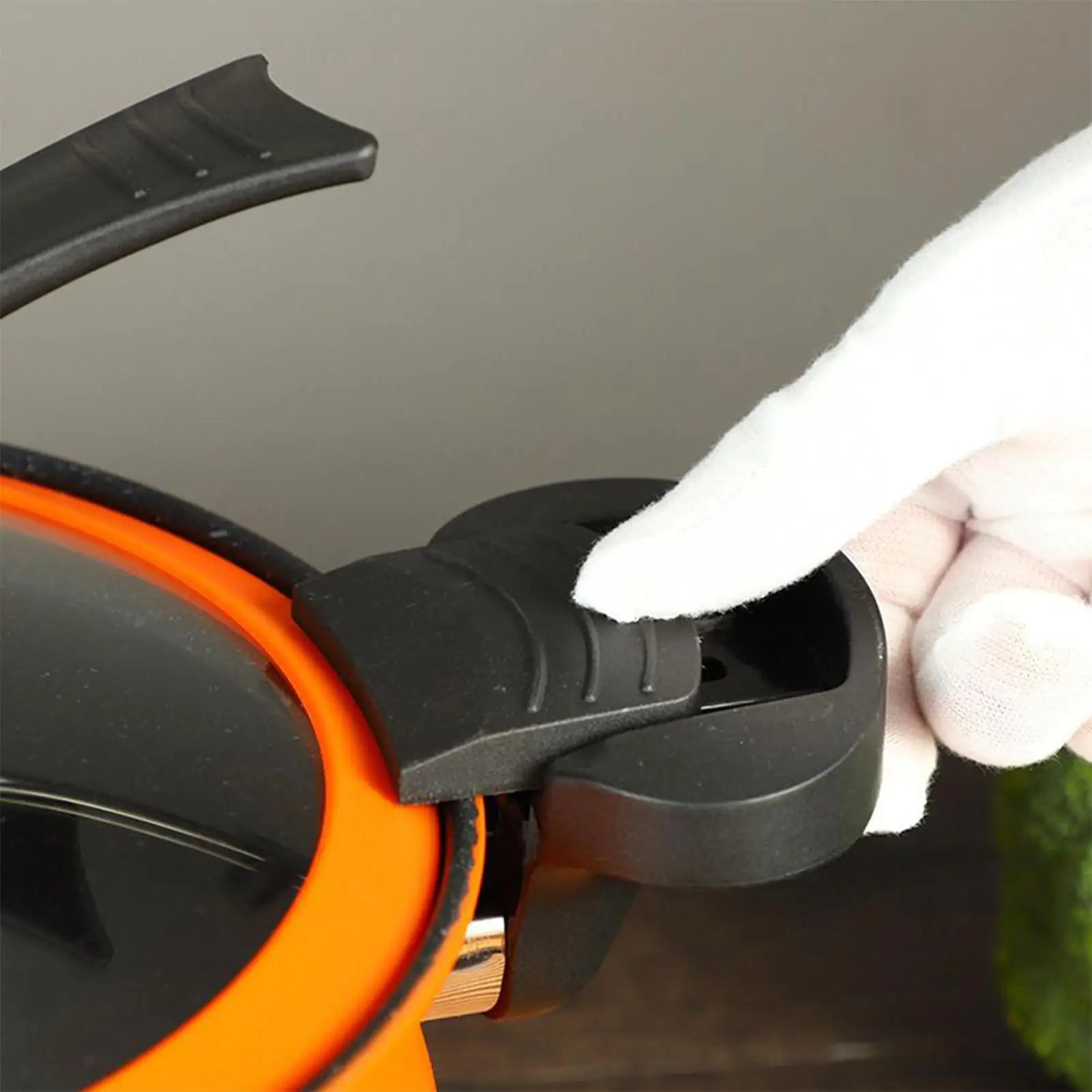 Cooking Pot Large Deep Cookware with Visible Lid Induction Pot Saucepan with Handles for Gas Ceramic Home Kitchen Restaurant